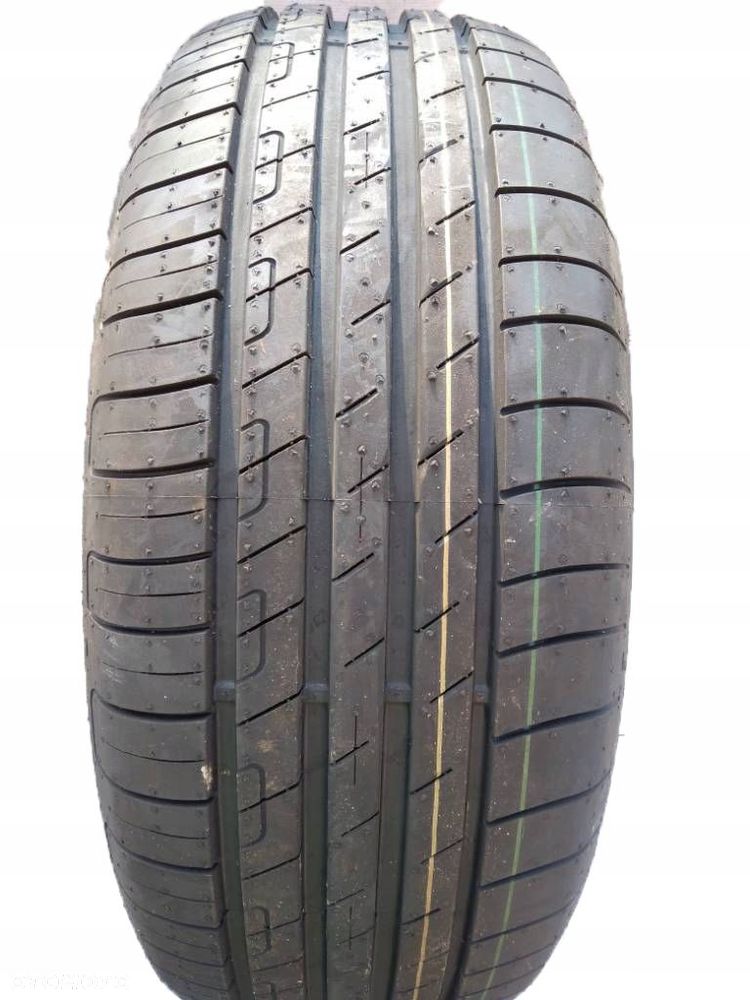 Goodyear EfficientGrip Performance 225/55 R17 101Y 2023 8mm