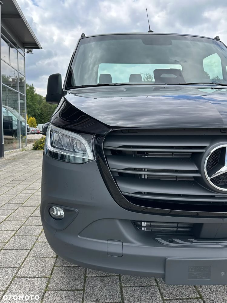 Mercedes-Benz Sprinter - 26