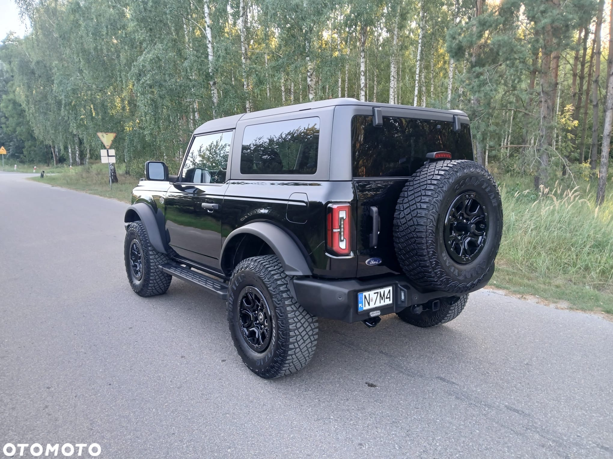 Ford Bronco - 7