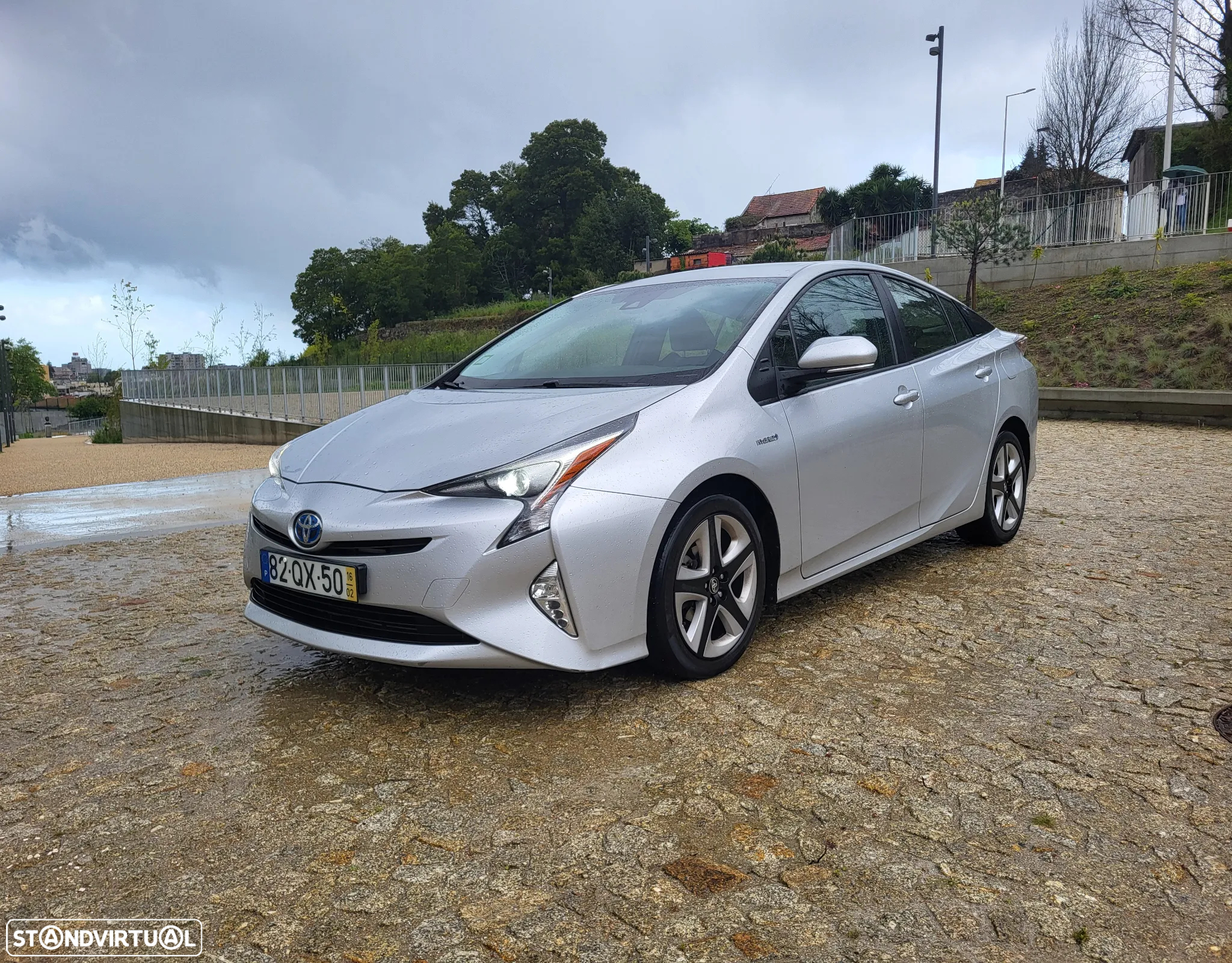 Toyota Prius 1.8 Luxury Pele - 3