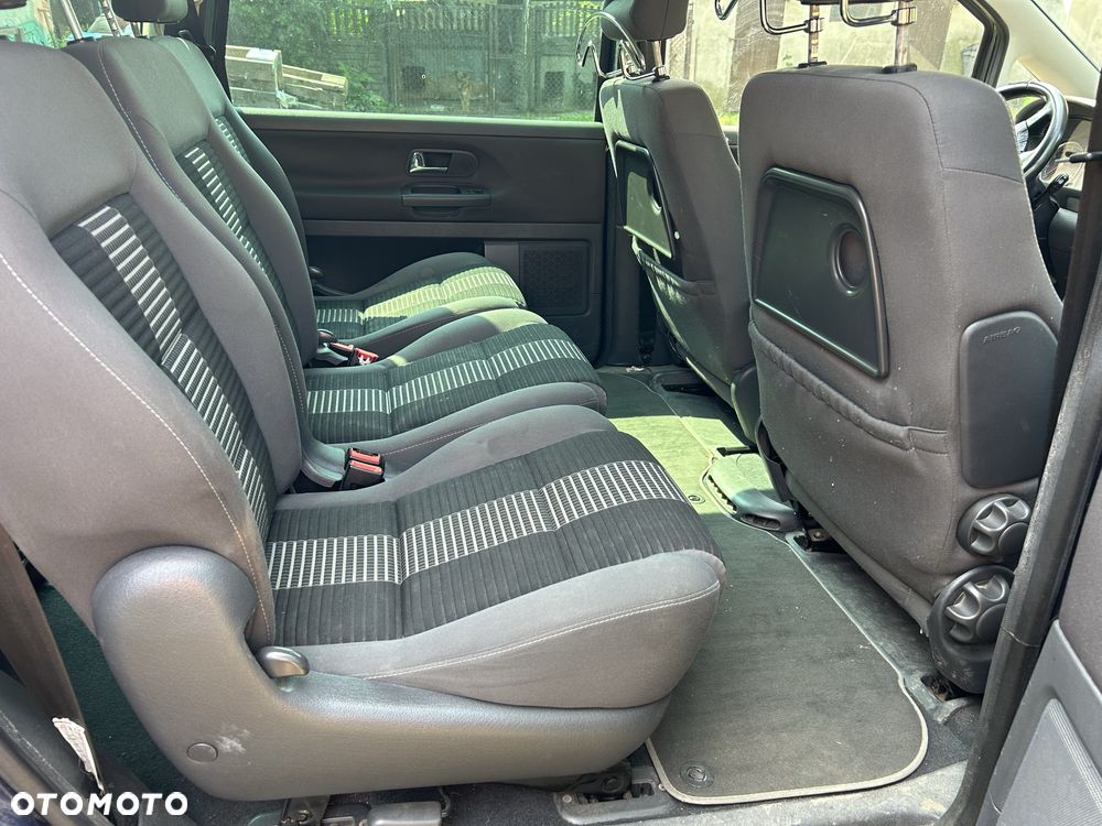 Volkswagen Sharan - 7