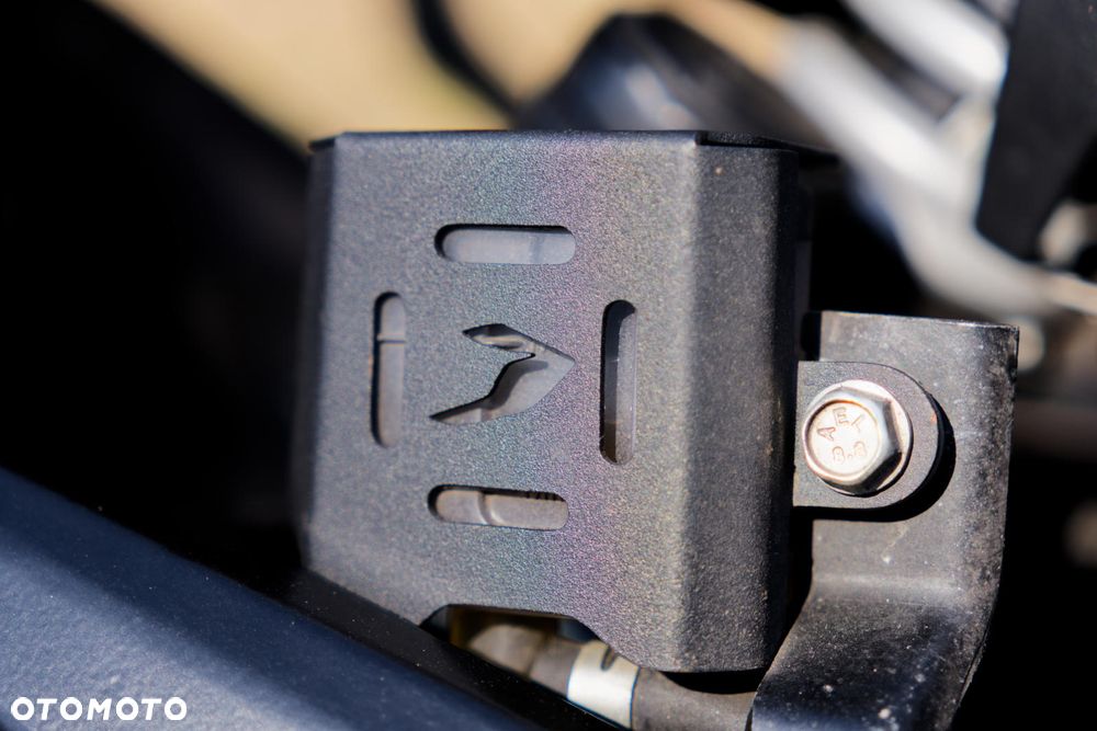 Bajaj Dominar 400 - 12