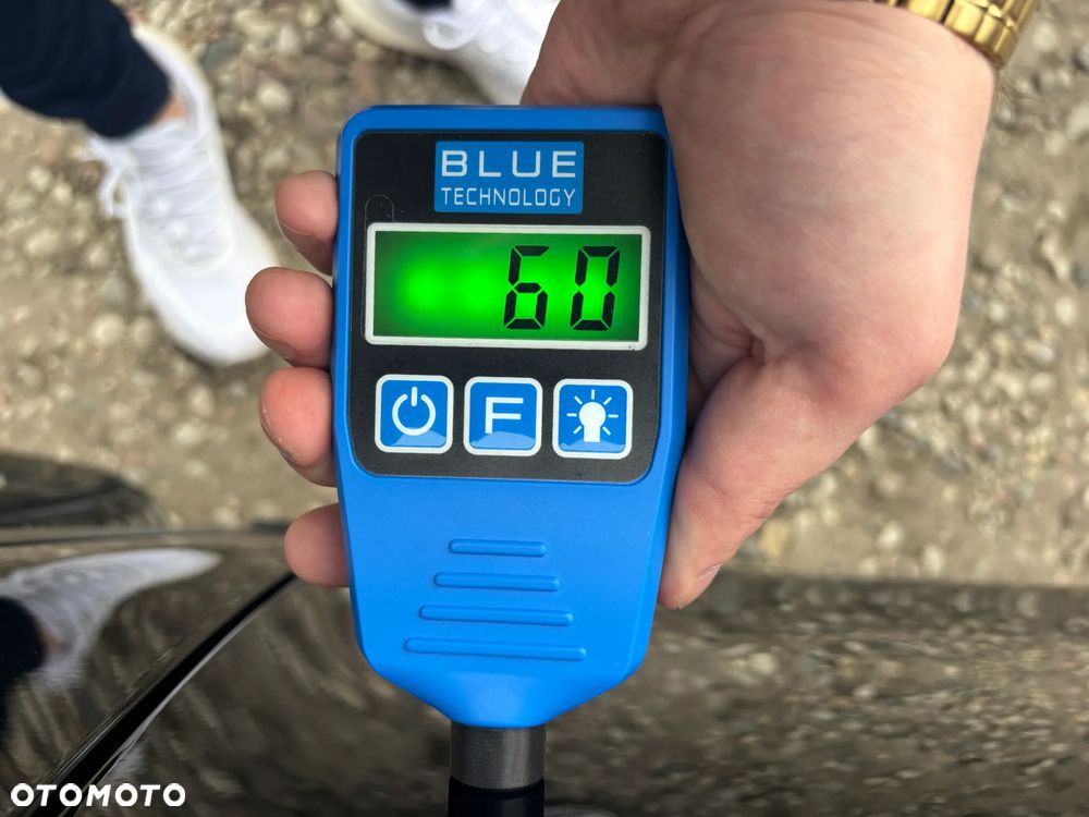 Mercedes-Benz GLA - 37