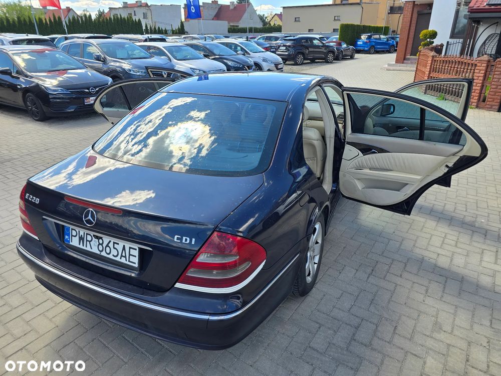Mercedes-Benz Klasa E - 34