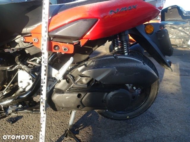 Yamaha NMAX - 13