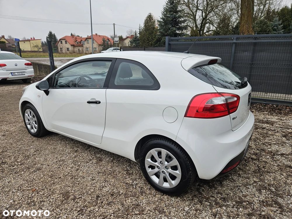 Kia Rio 1.2 Business Line - 7