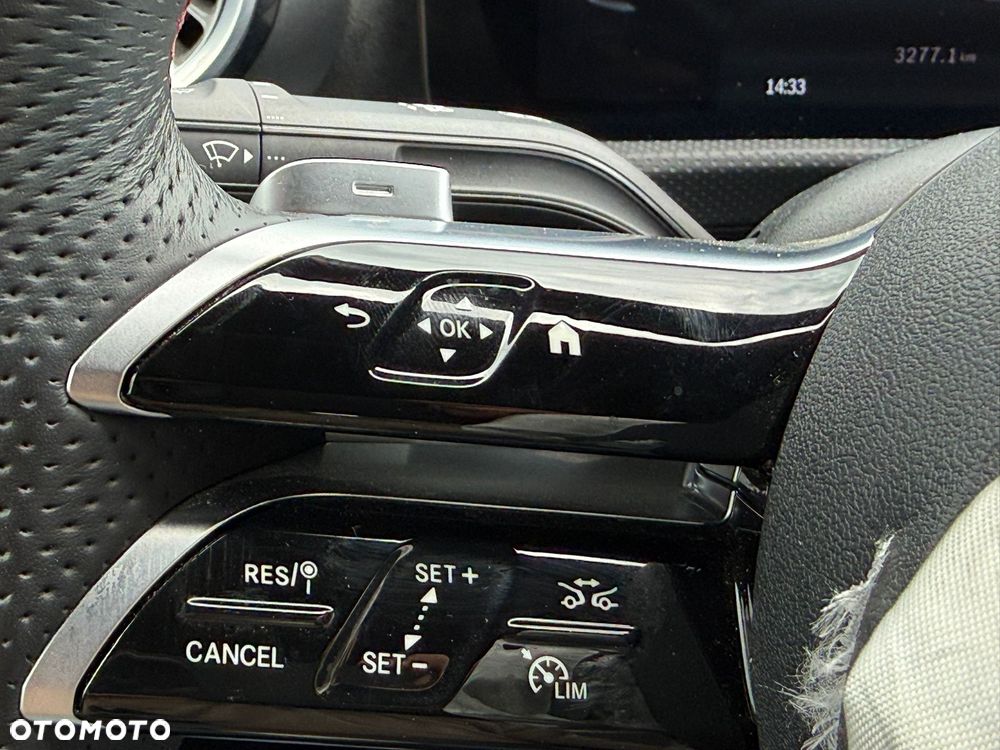 Mercedes-Benz CLA 180 AMG Line 7G-DCT - 22