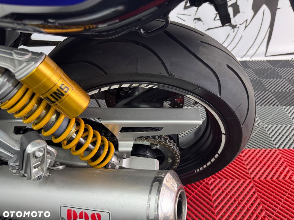 Yamaha XJR - 16