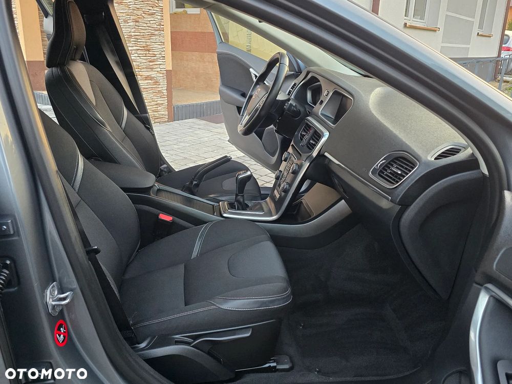 Volvo V40 T2 Drive-E Summum - 24