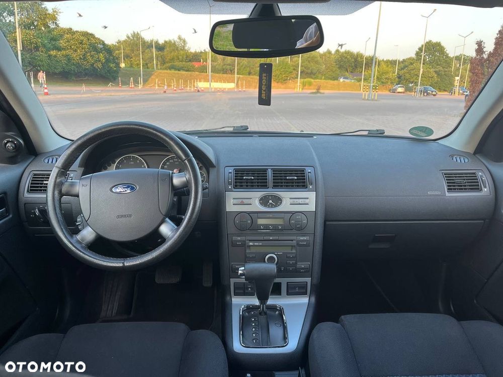 Ford Mondeo - 10