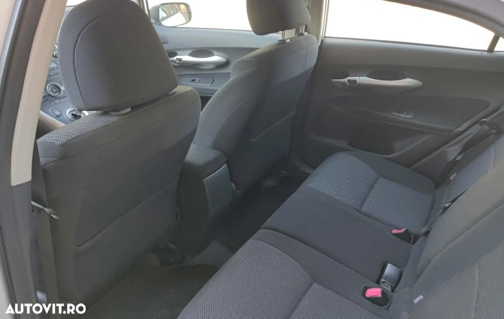 Toyota Auris - 8