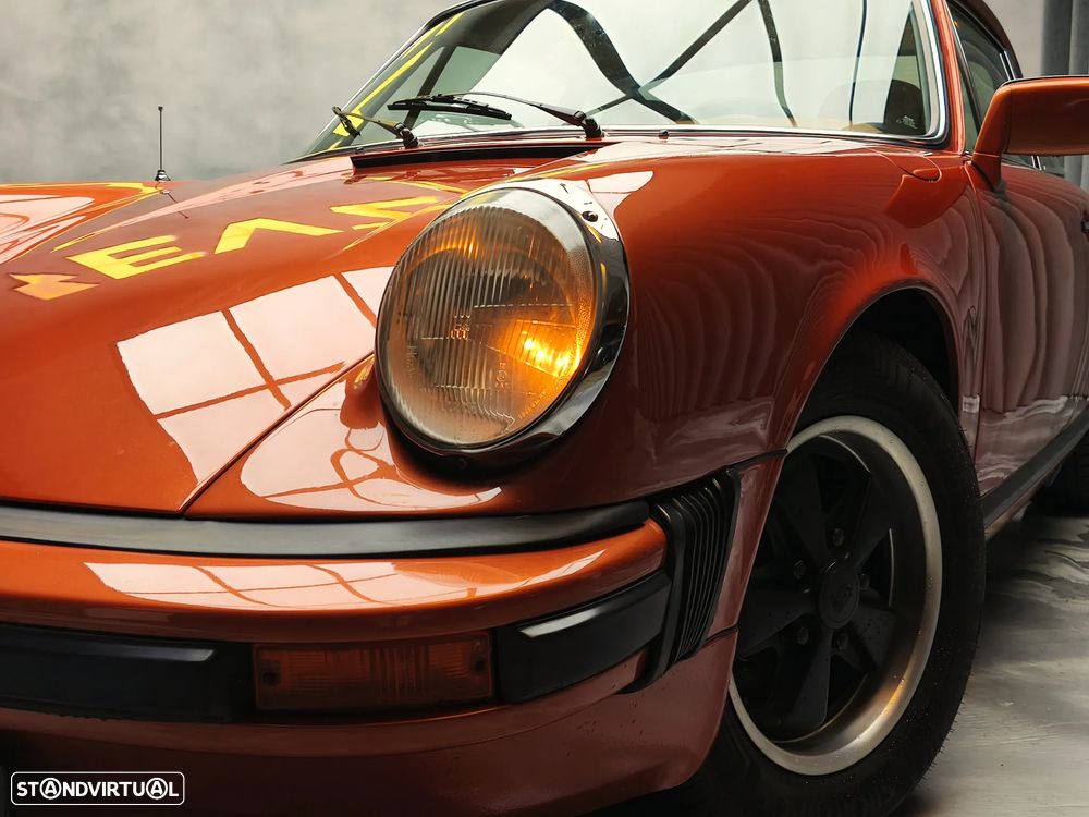 Porsche 911 Série G - 20