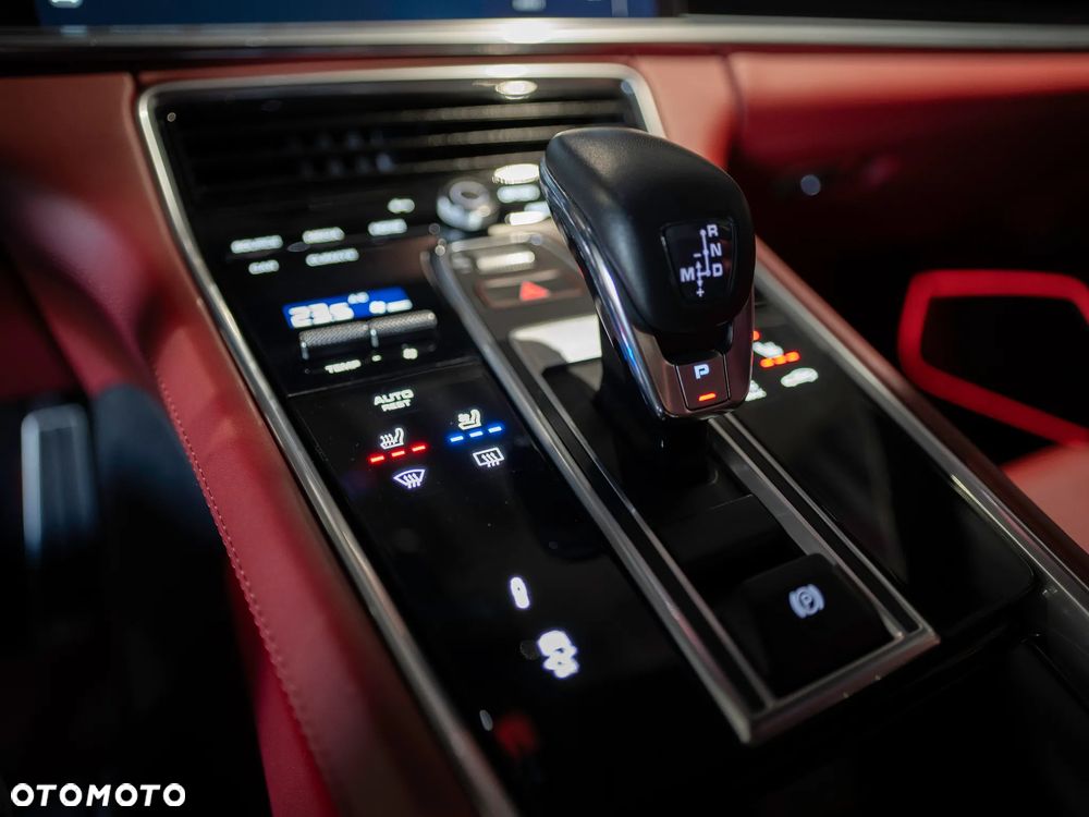Porsche Panamera GTS - 24
