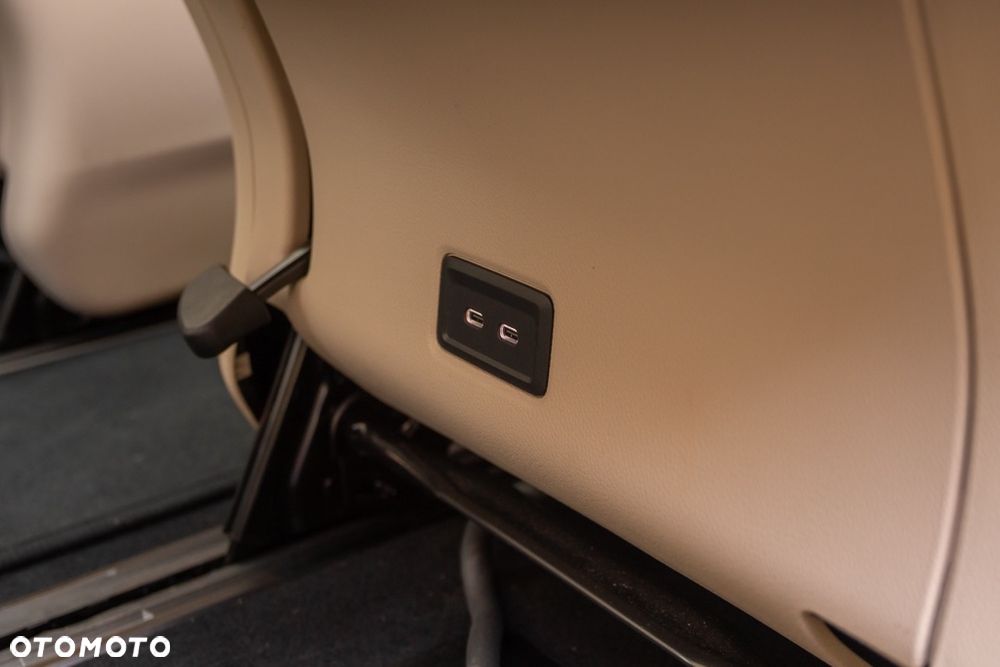 Mercedes-Benz Klasa V 300 d 4-Matic 9G-Tronic Exclusive (d³ugi) - 39