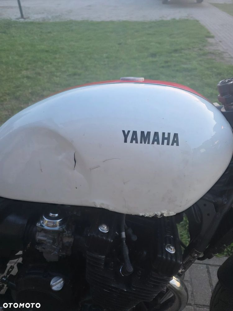 Yamaha XJ - 8