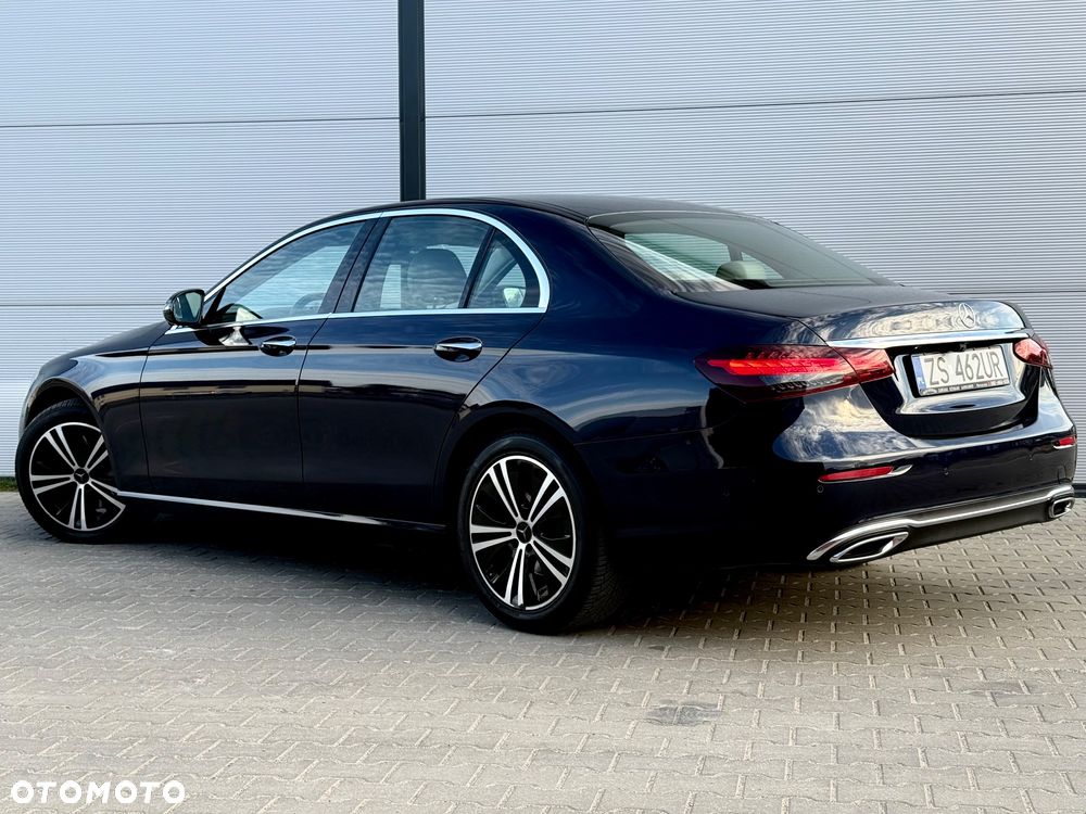 Mercedes-Benz Klasa E 300 9G-TRONIC - 18