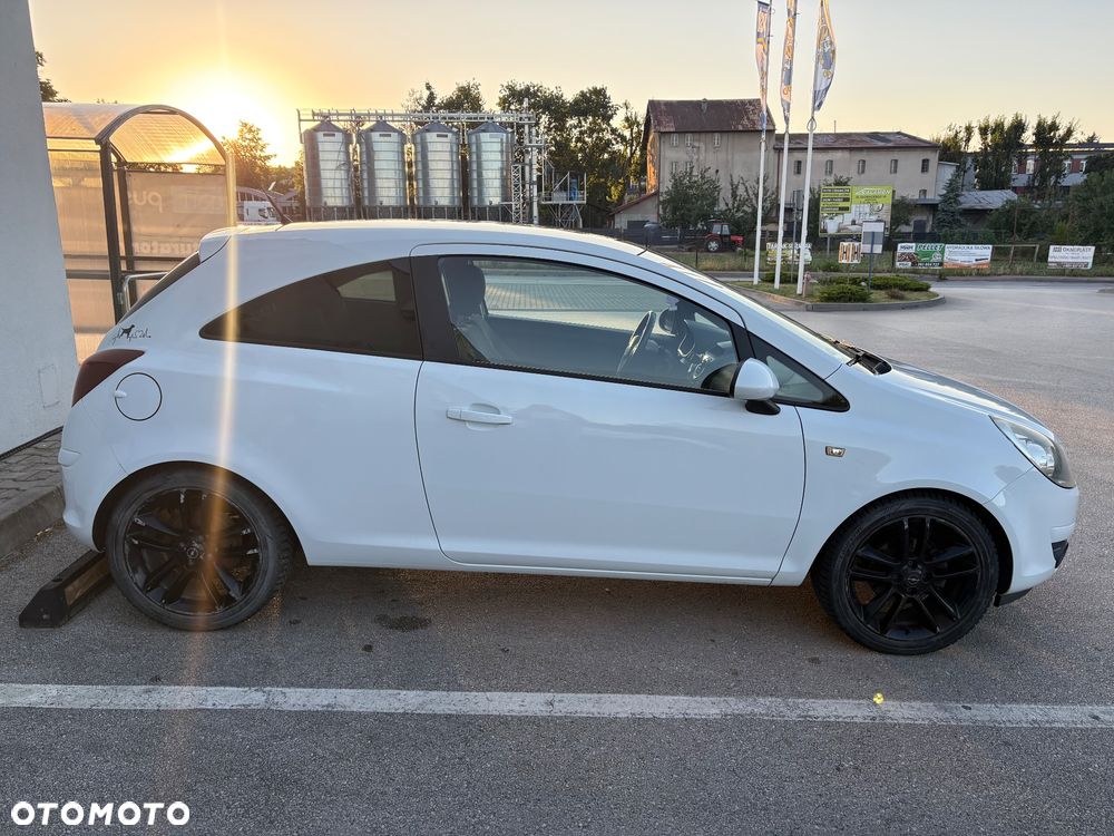 Opel Corsa 1.4 16V Color Edition - 5