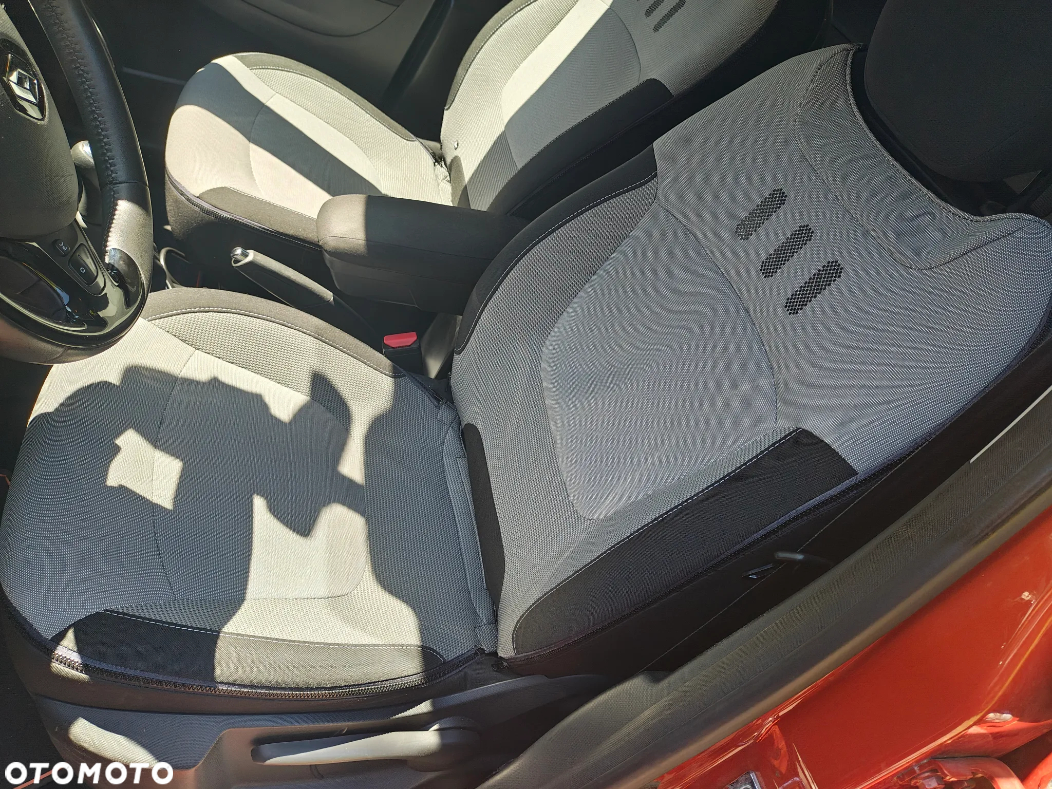 Renault Captur 0.9 Energy TCe Intens EU6 - 16