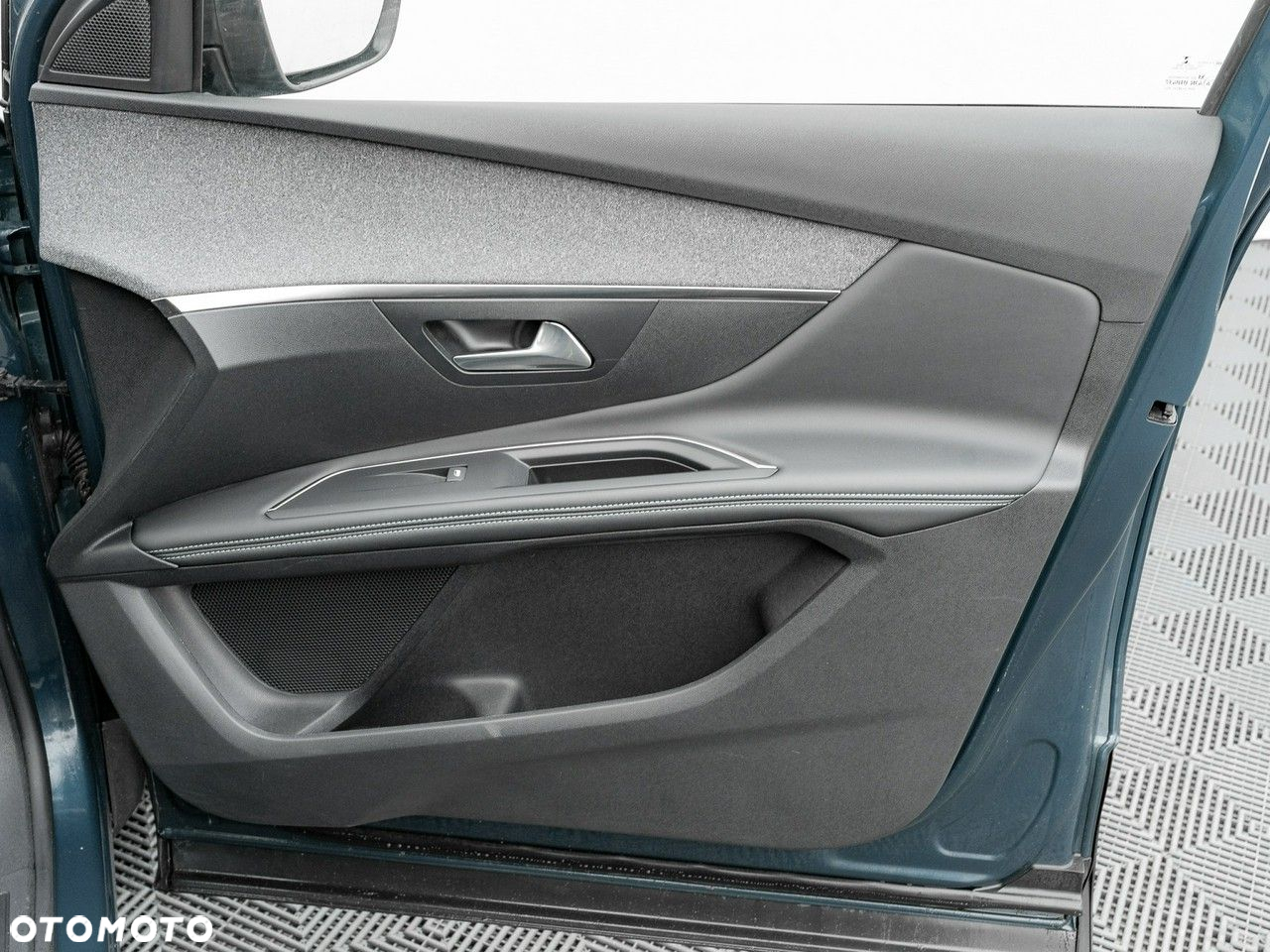 Peugeot 3008 1.6 PureTech Hybrid PHEV Allure Pack S&S EAT8 - 31