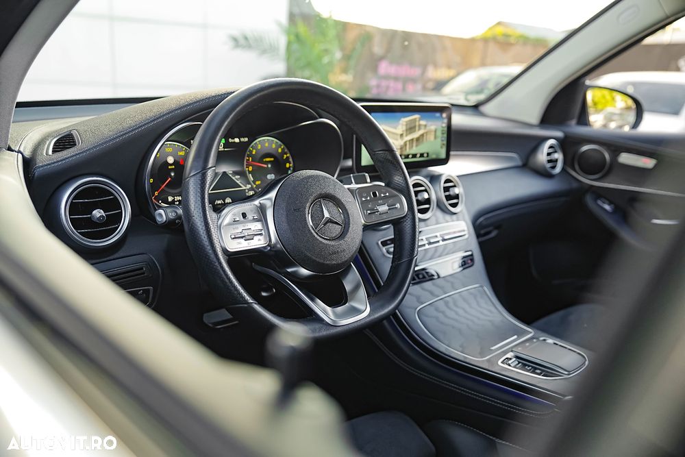 Mercedes-Benz GLC 300 e 4Matic 9G-TRONIC - 14