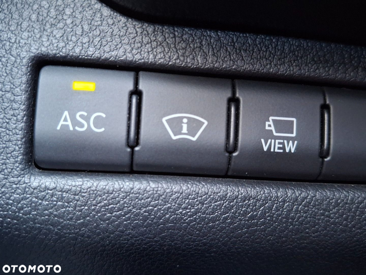 Lexus UX - 27