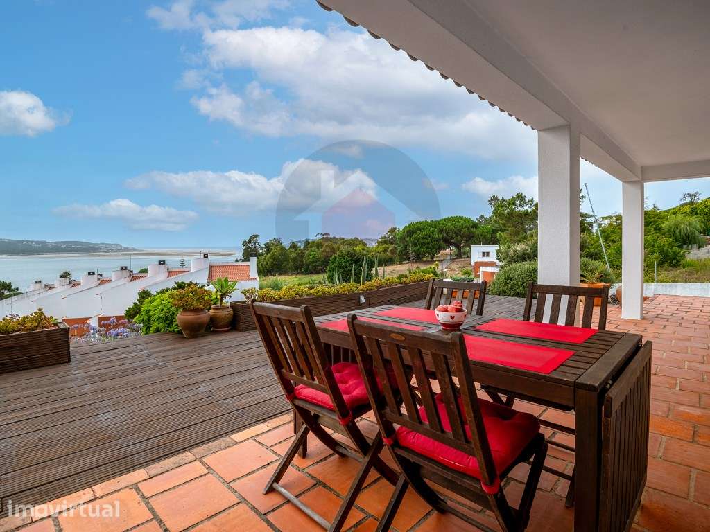 Moradia com Carácter e Encanto com Vista para a Lagoa de Óbidos - Grande imagem: 3/51