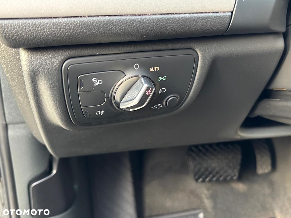 Audi A6 Avant 2.0 TDI ultra S tronic - 24