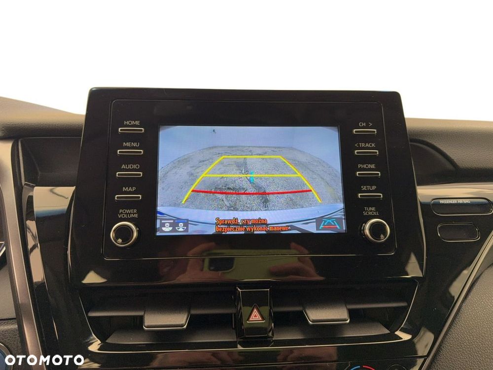 Toyota Camry - 20