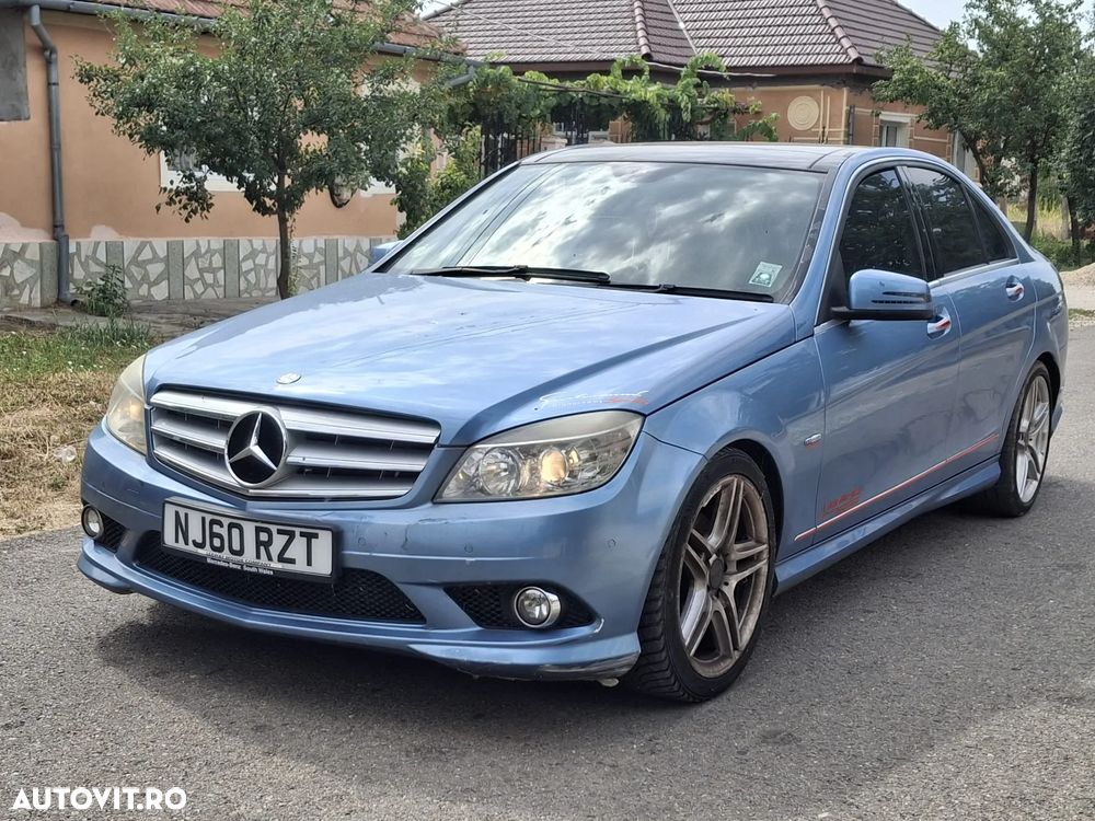Mercedes-Benz C - 9