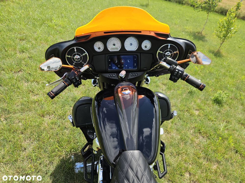 Harley-Davidson Touring Street Glide - 4
