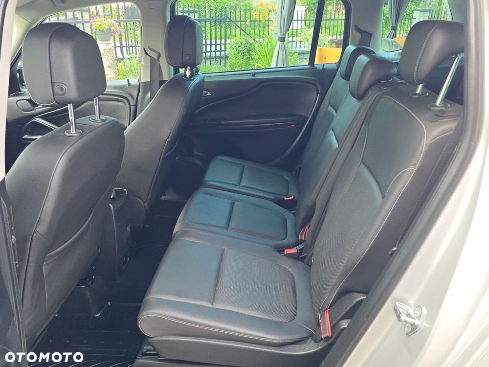 Opel Zafira 1.6 T SIDI Cosmo - 19