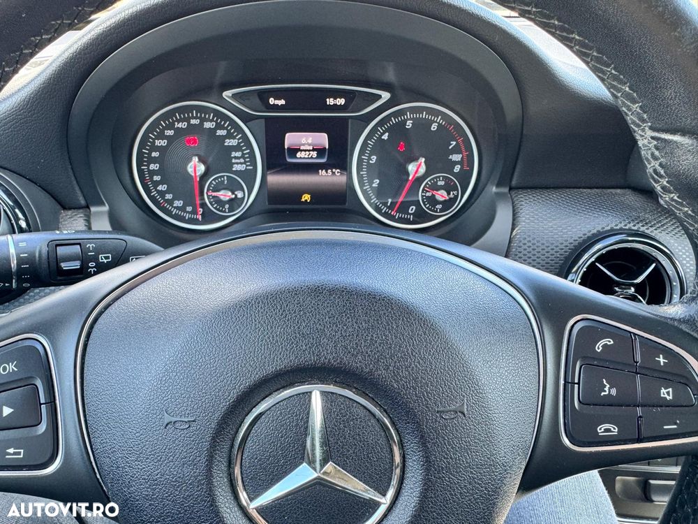 Mercedes-Benz EQA - 10