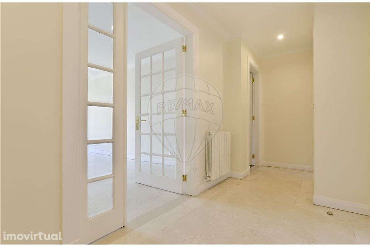 Apartamento T2 para arrendamento - Grande imagem: 2/19