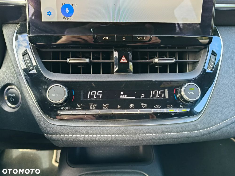Toyota Corolla 1.8 Hybrid Comfort - 18