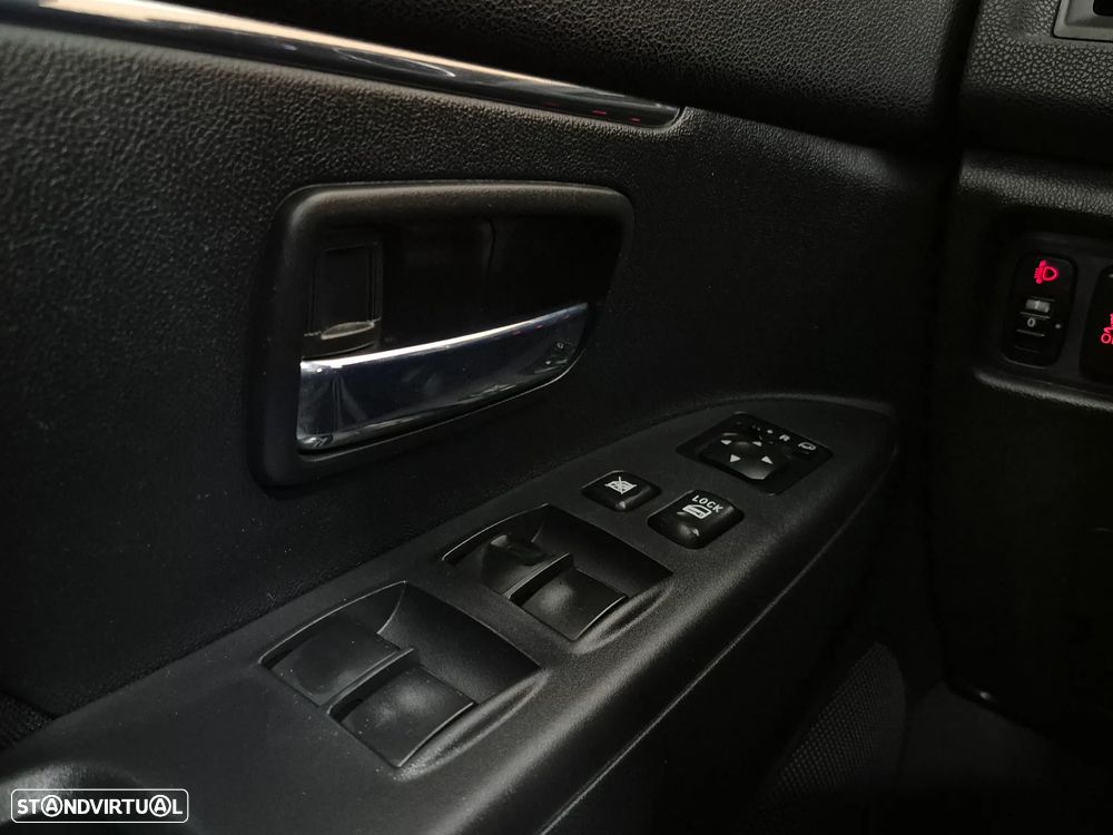 Mitsubishi ASX 1.6 Cross City - 20