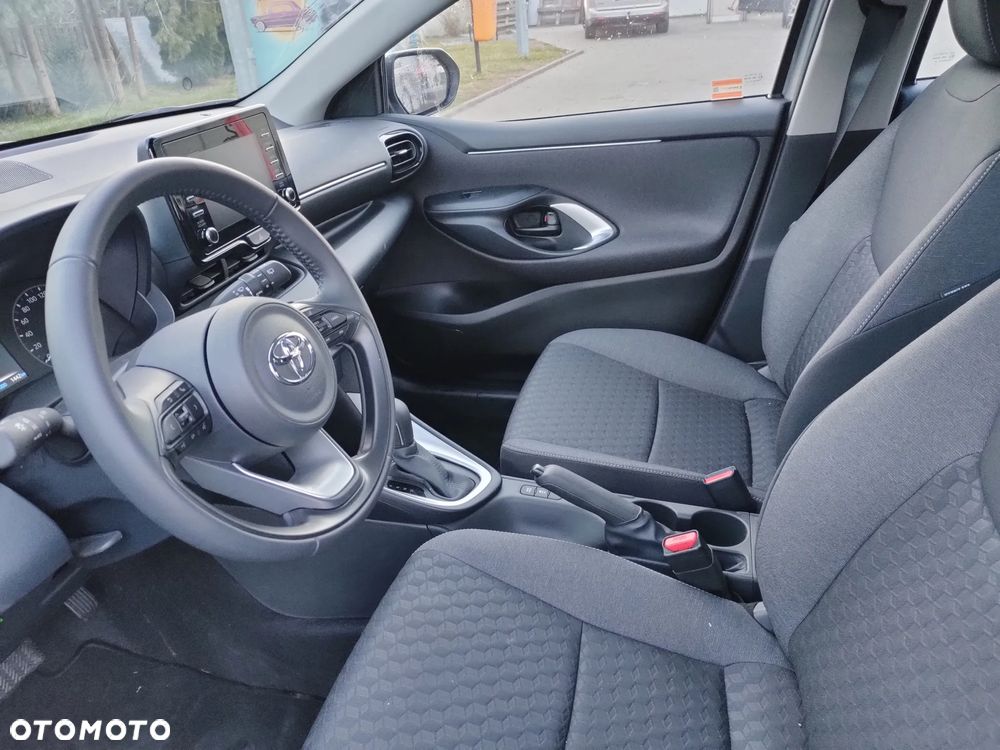 Toyota Yaris - 5