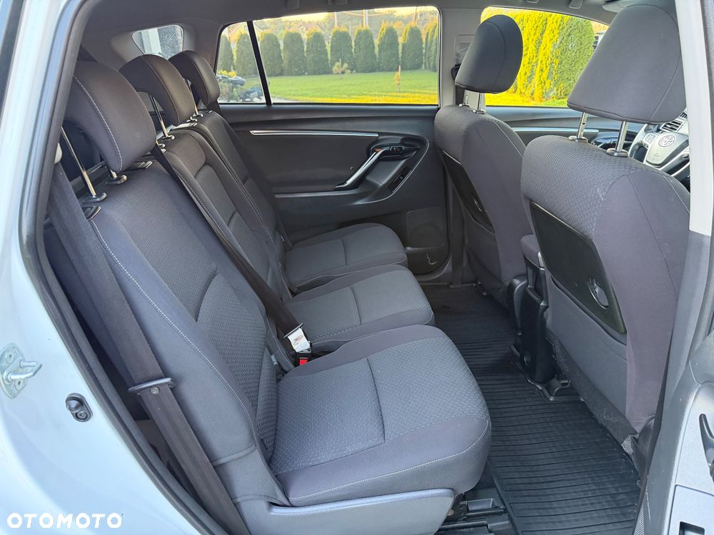 Toyota Verso 2.0 D-4D Prestige 7os - 15