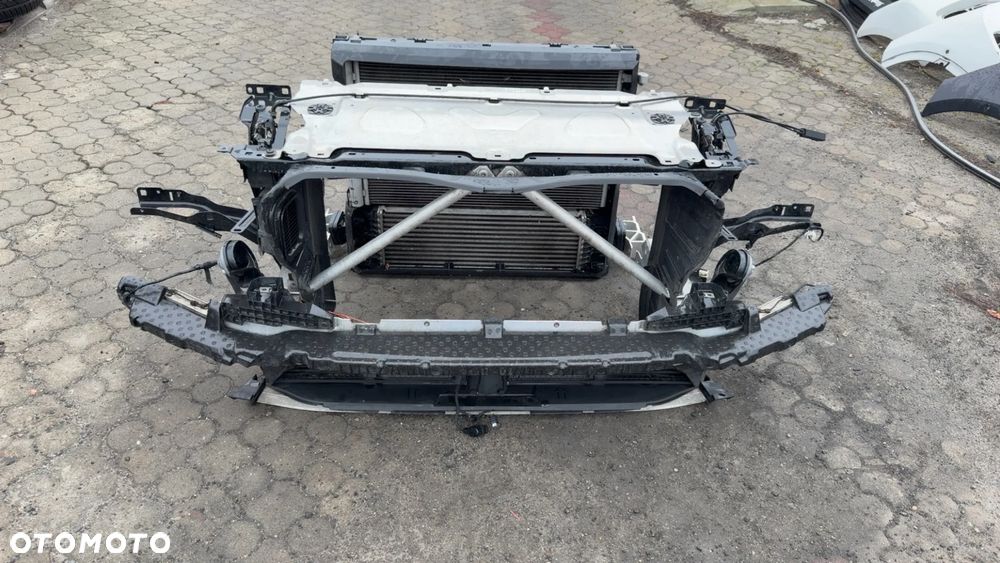 PAS PRZEDNI CHŁODNICE BMW X3 G01 X4 G02 - 1