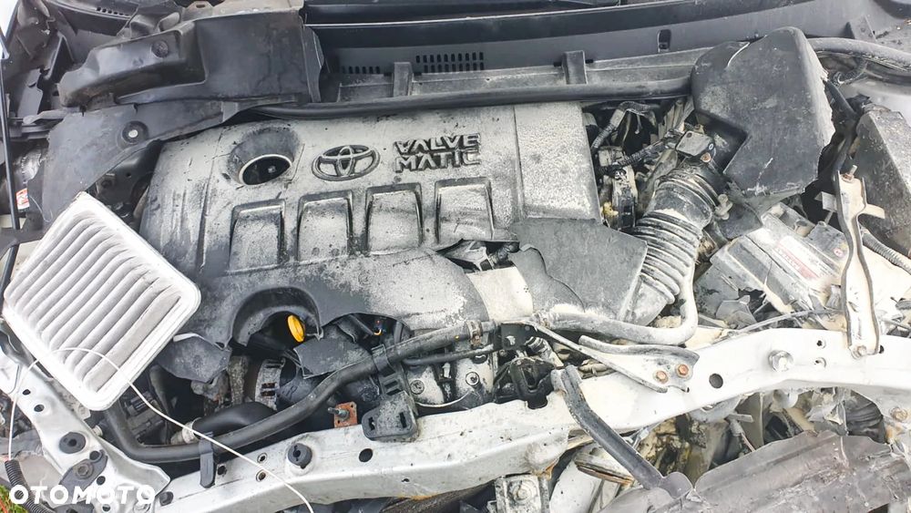 Toyota Auris 1.6 Premium - 9