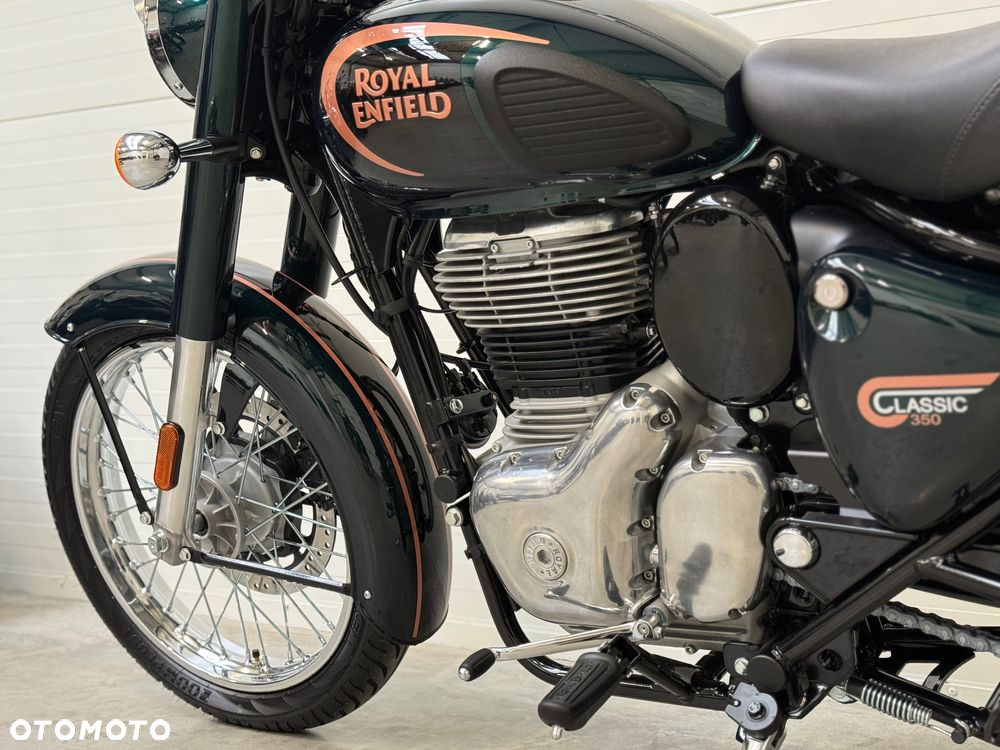 Royal Enfield Classic - 33