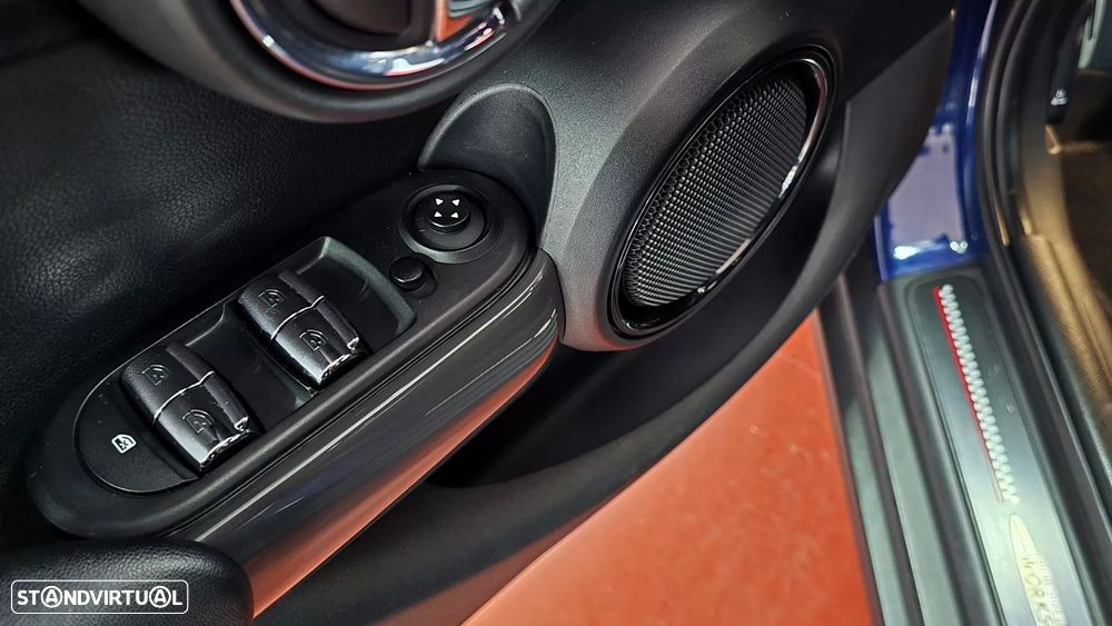 MINI 5 Portas One D - 18