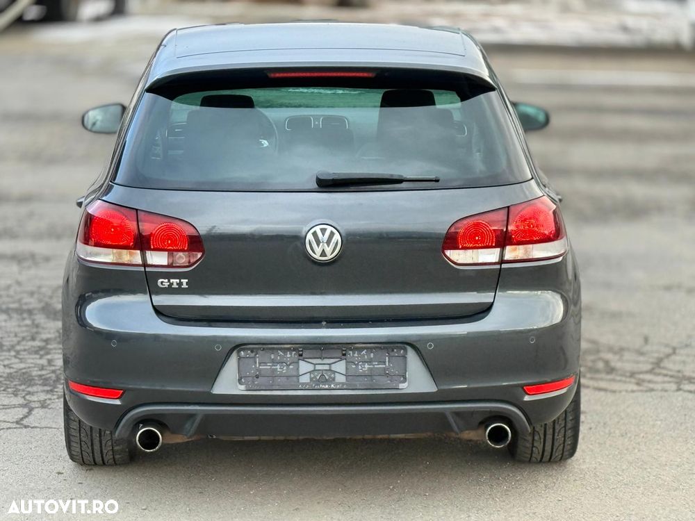 Volkswagen Golf 2.0 GTI - 4