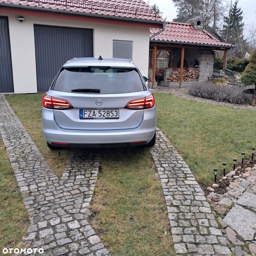 Opel Astra 1.6 D (CDTI) Start/Stop Dynamic - 8