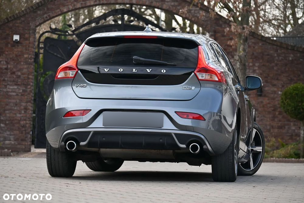 Volvo V40 D2 Geartronic RDesign - 13