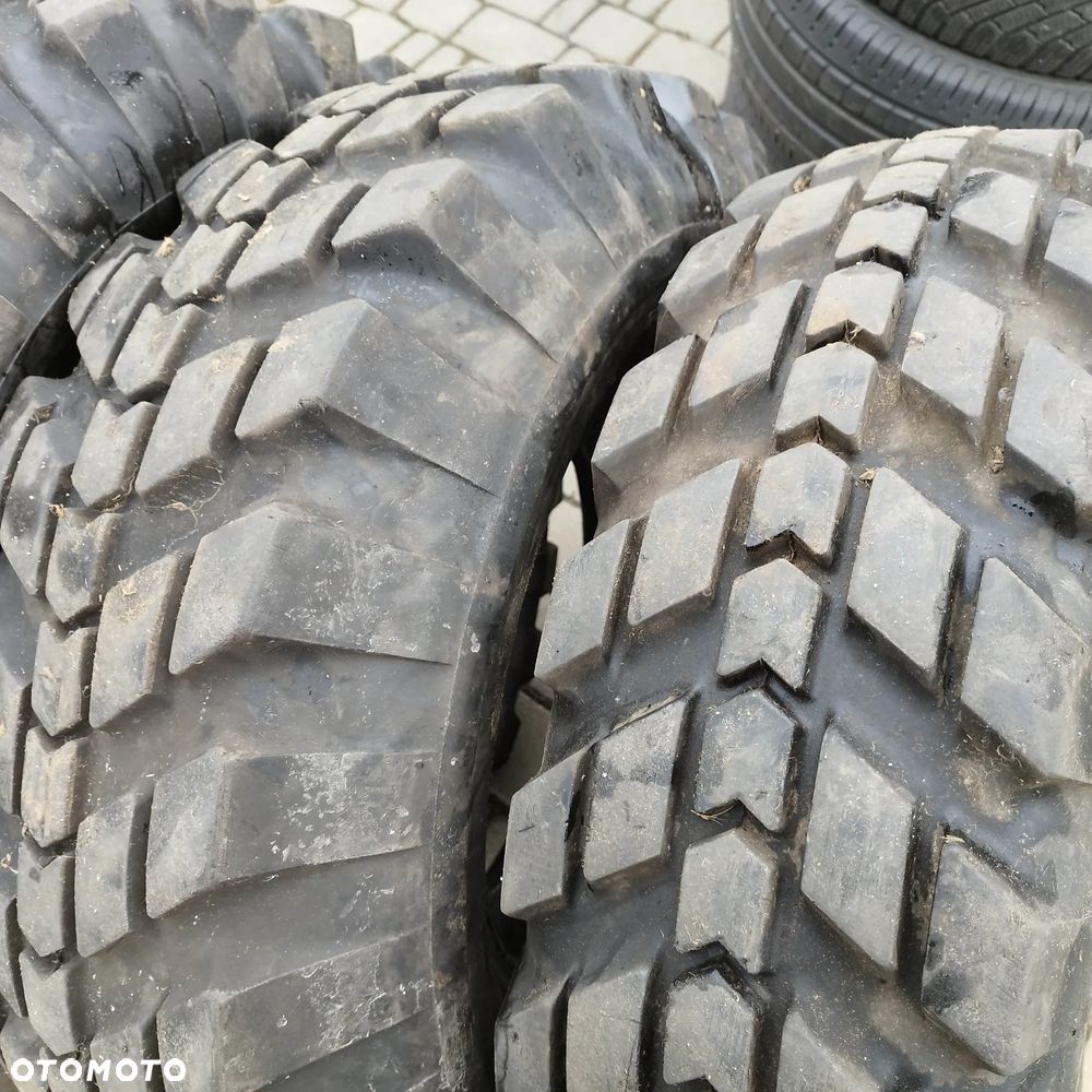 280/85/16 goodyear studded suregrip - 3