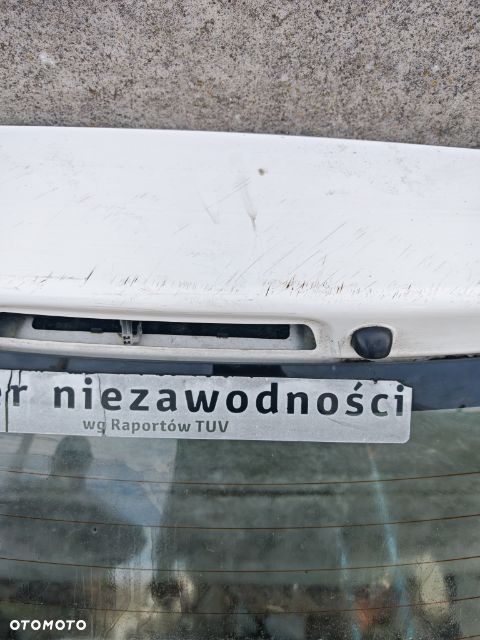 Toyota Yaris III 2012 rok klapa bagażnika - 2