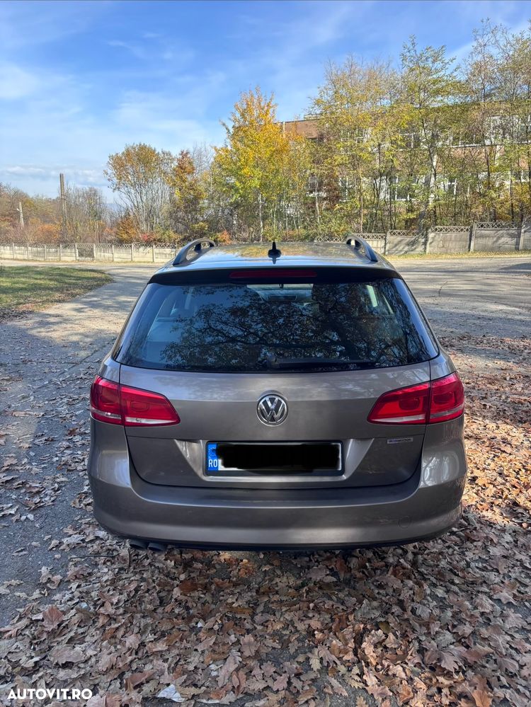 Volkswagen Passat Variant 2.0 TDI Blue TDI Comfortline - 4