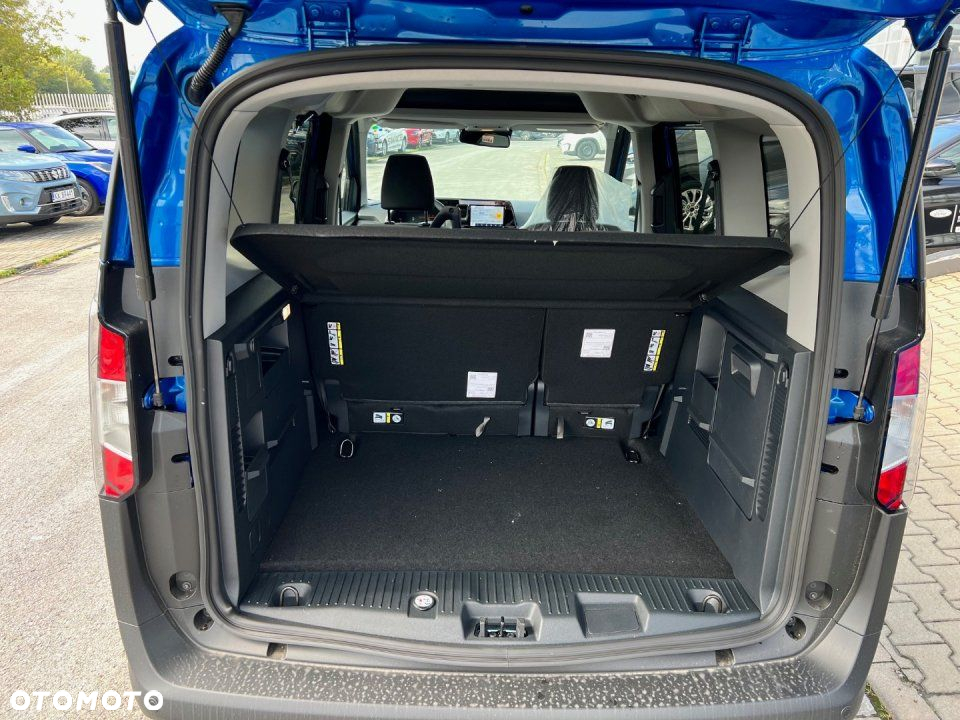 Ford Tourneo Courier - 8