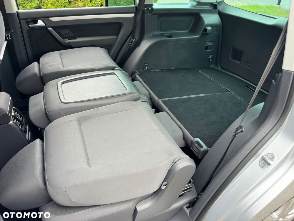 Volkswagen Touran 1.6 Trendline - 25