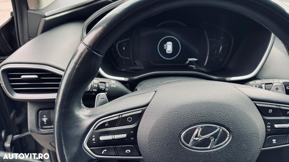 Hyundai Santa Fe 2.2 CRDi 4WD 8AT Luxury - 13